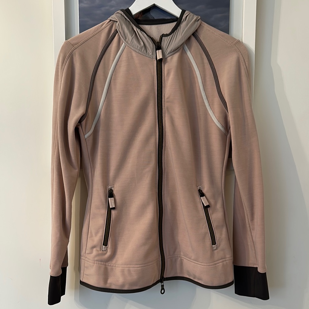 Frauenschuh Gray And Pink Jacket With Hood And Raglan Sleeves